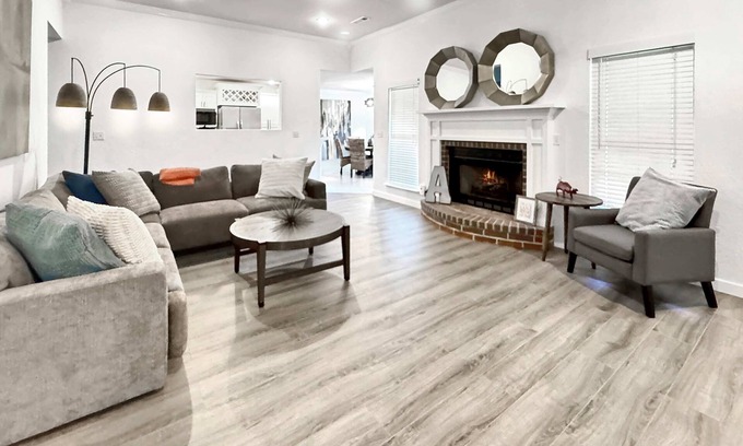 Fayetteville Casa | Razorback Retreat- 5 mi to University of Arkansas
