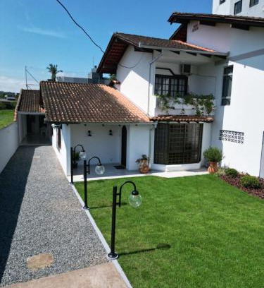 Joinville Casa | RCM Vilas - Casa Confortável 02