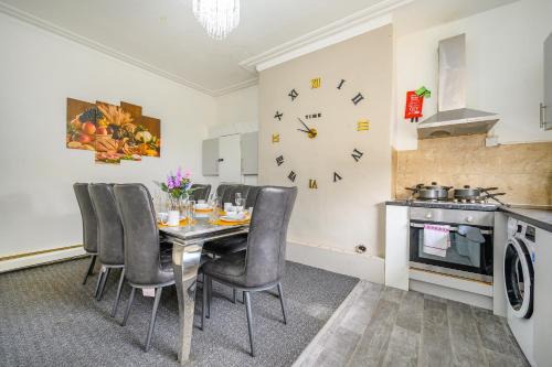 Beeston Casa | -RD15CFA- For Relaxed and Cosy stay with Free Parking