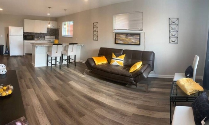 Reading Apartamento | Reading Modern Marvel: Stylish Apartment for Contemporary Comfort