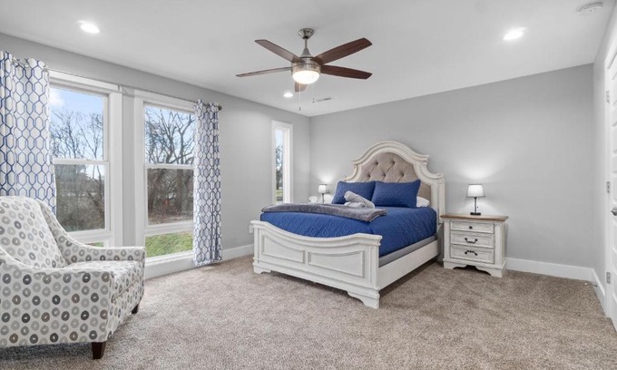Clarksville Casa | Rebecca's Downtown Luxury Living (527 N 1st St, #C)