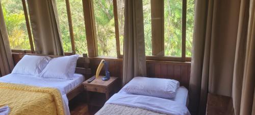 Teresopolis Casa | Recanto da Morgana-Lofts bem equipados, conforto e piscina grande