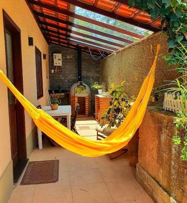 Itaipava Casa | Recanto de Itaipava - casa com forno de pizza a lenha, churrasqueira, pet friendly, equipada para até 6 pessoas, em meio à Natureza e próxima ao centro do bairro