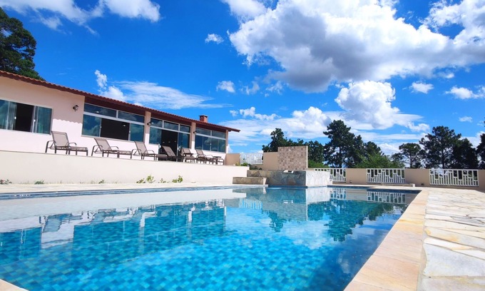 Mairinque Cabaña | Picovinho Casa de Campo is a family atmosphere in the middle of nature.