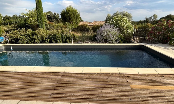 Orgnac-l'Aven Casa | Casa unifamiliar reciente con piscina privada en 2.000 m2 de terreno
