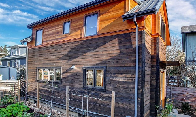 Belmont Cabaña | eco-casa de nueva construcción, corazón de SE Belmont / Hawthorne, caminar a todas partes