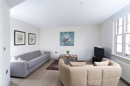 Askew Apartamento | Recently redecorated spacious and Modern 1BR flat in West London