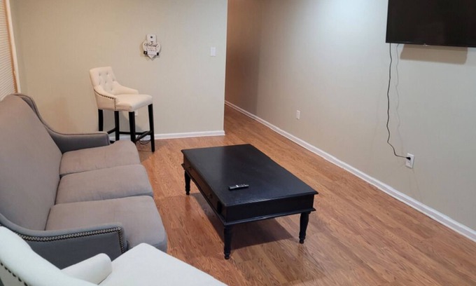 Indianapolis Casa | Recently Remodeled Duplex