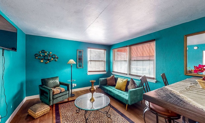 Mishawaka Apartamento | Recently renovated apartment close to everything