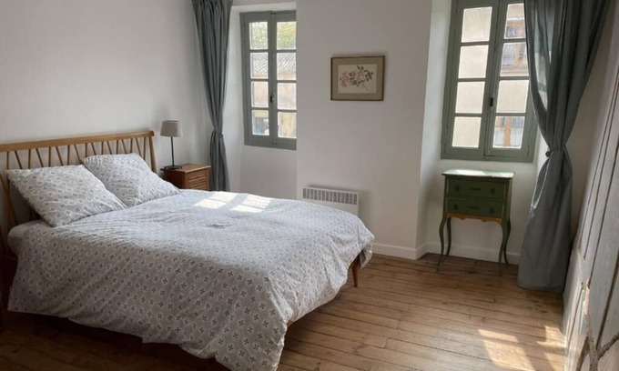 Mirepoix Casa | Recently renovated property just a few minutes walk from Mirepoix square.