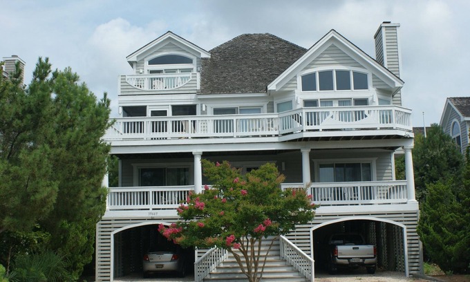 Bethany Beach Casa | Recientemente renovado, espectacular, piscina, pasos a playa privada, Multi Million $ Home