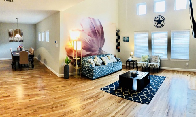 South Main Casa | 5mi Med Ctr ★ 8mi DT Houston ★ Cama tamaño King ★ Capacidad para 12 personas