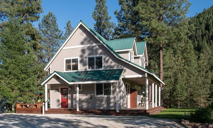 Leavenworth Casa | Recharge by The River