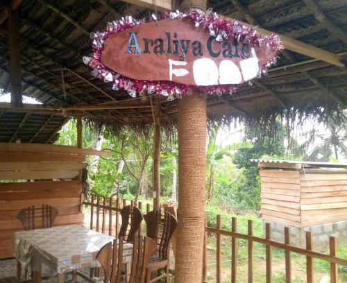 Nilwella Casa | Red Araliya Wooden House