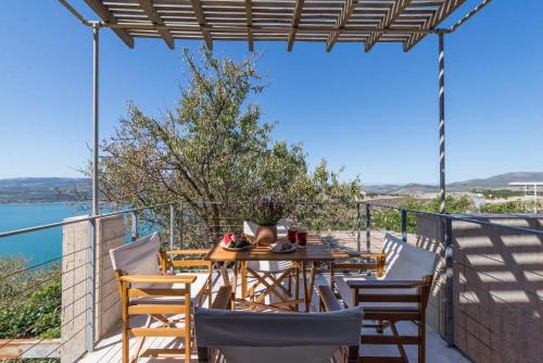 Argostoli Casa | Red Art Maisonette