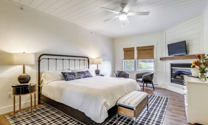 Swanton Casa | Red Barn Inn Room 6: Lake Access, Par3 Golf, Fish