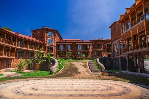 Kentron Hotel | Red Bridge Yerevan