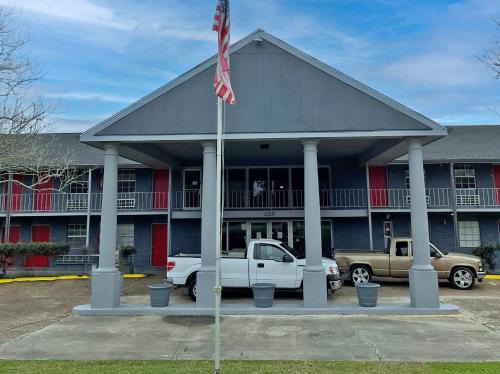 Houma Hotel | Red Carpet Inn - Houma