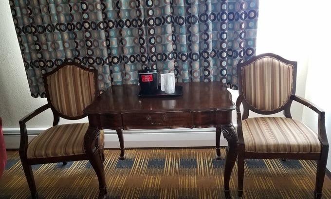 Rochester Hotel | Red Carpet Inn Rochester