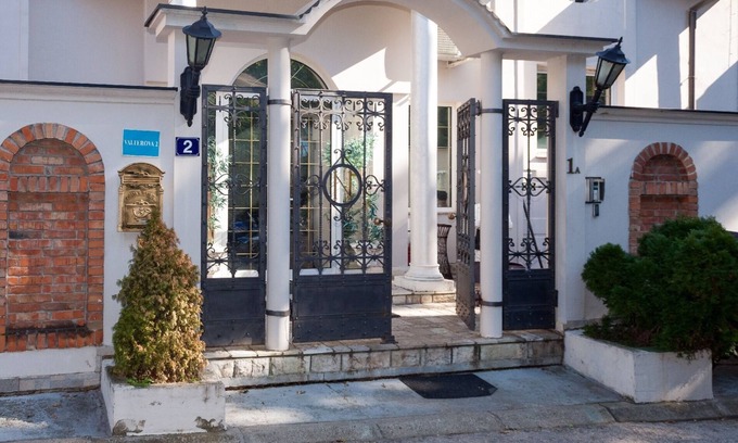Zvezdara Hotel | Red Clay SPA Apartments