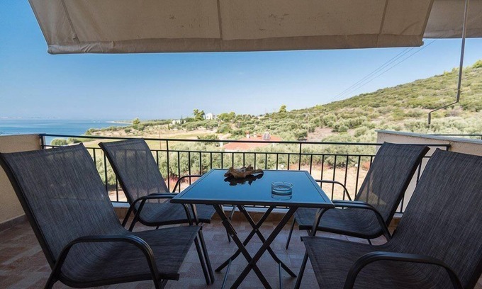 Ormilia Casa | Red Coral Apartments