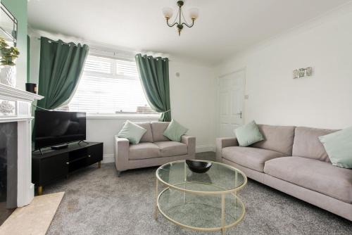 Durham Casa | Red Courts