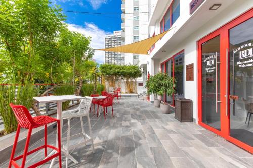Condado Hotel | Red Door Inn
