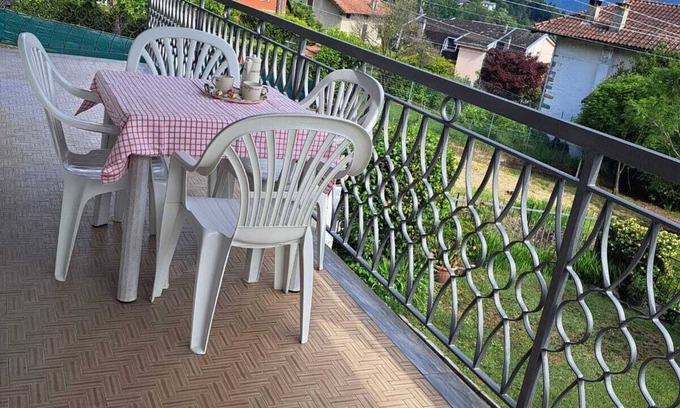 Arizzano Apartamento | RED FOUNTAIN HOUSE 2