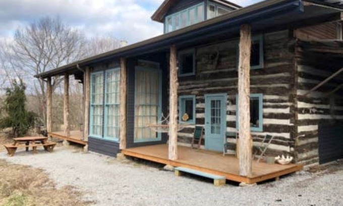 Milford Cabina | Red Fox Ridge Cabin Retreat - No Cleaning Fee. Relax and unwind