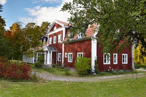 Ukna Apartamento | Red Haven Cottage