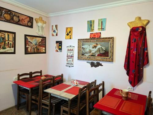 Akhaltsikhe Cama Y Desayuno | Red house