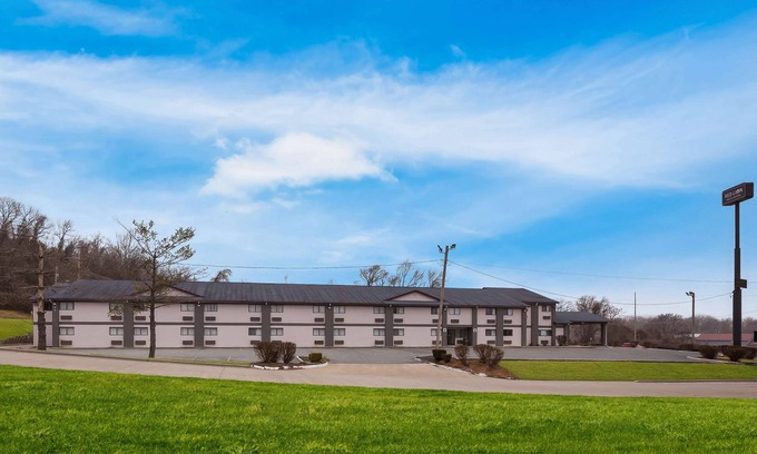 Caseyville Hotel | Red Lion Inn & Suites Caseyville