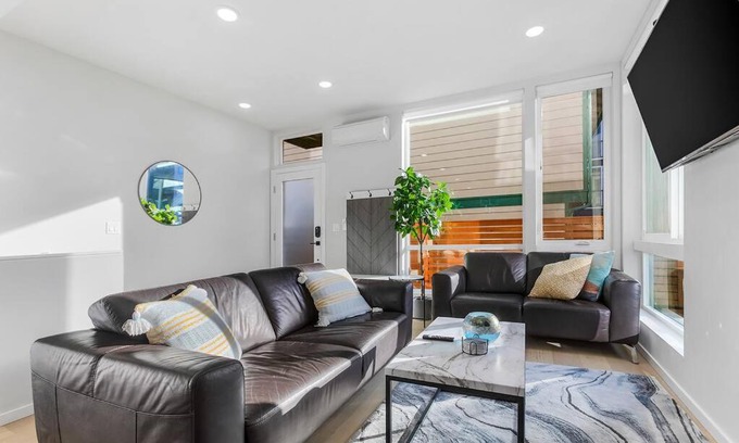 Leschi Apartamento | Red Maple Retreat in Leschi
