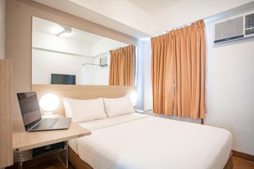 Ermita Night District Hotel | Red Planet Manila Malate Mabini