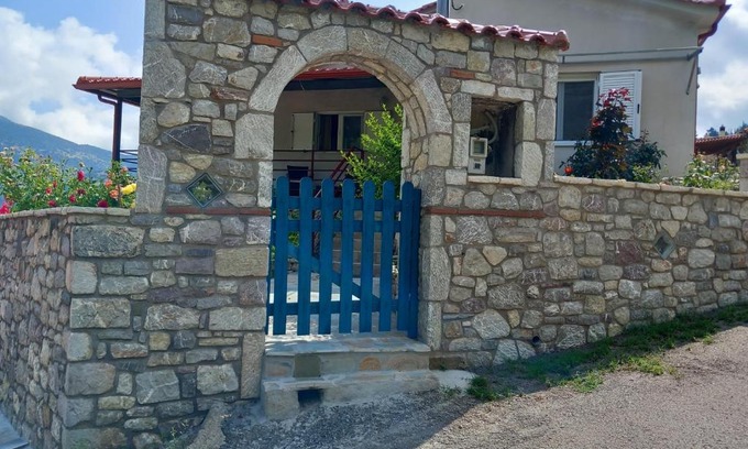 Plataniotissa Casa | Red Platanus