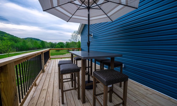 Stanton Casa | Red River Gorge, Hollerwood Stays! High Speed Wi-Fi, Pet-Friendly! New Home!