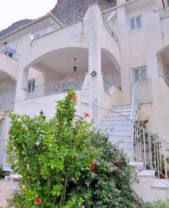 Livadi Apartamento | Red Rock and View Leonidio maisonette studio