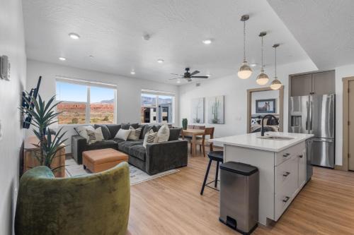 Green Springs Casa | Red Rock Oasis - Brand New Home 3-Bed Sleeps 10