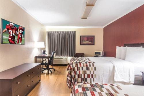 Austinburg Hotel | Red Roof Inn Ashtabula - Austinburg