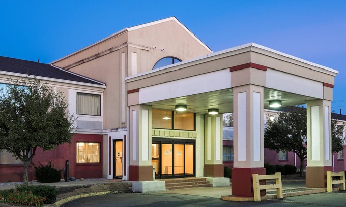 Columbus Hotel | Red Roof Inn Columbus - Ohio State Fairgrounds