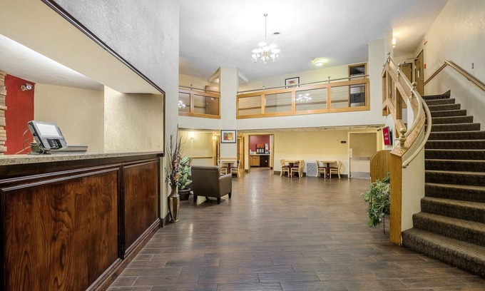 Hermitage Hotel | Red Roof Inn & Suites Hermitage