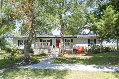 Freeport Casa | Red Rooster Cottage