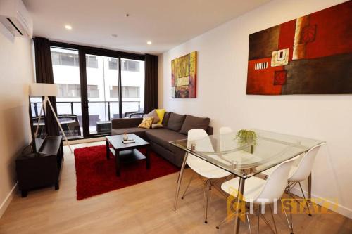 Phillip Apartamento | Red Rose Retreat - 1bd 1bth 1CarSp Apt