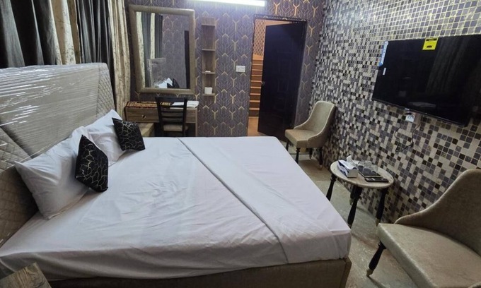 D.H.A. Hotel | Red Sea Guest House Karachi