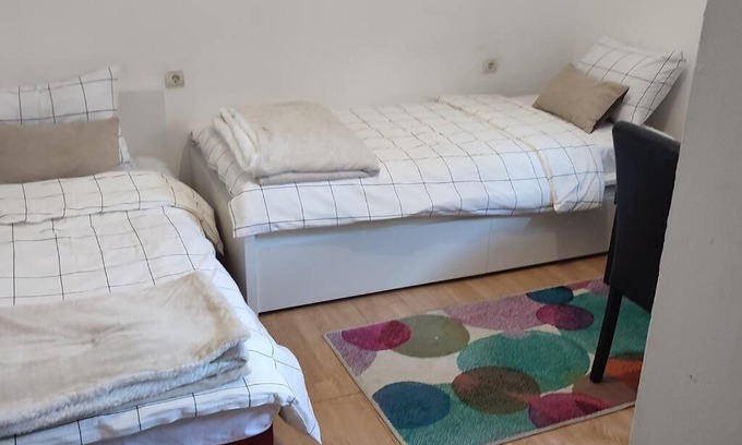 Palilula Apartamento | red spot