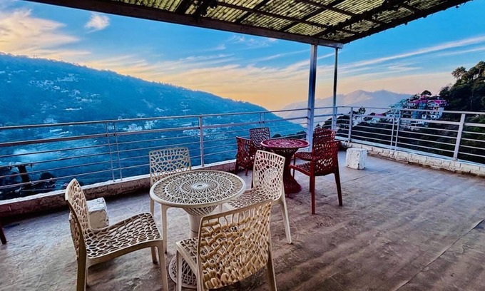 Kasauli Cama Y Desayuno | Red Stone Kasauli
