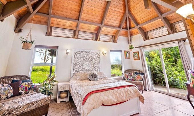 Holualoa Cabaña | RED Hawaii Tiny House