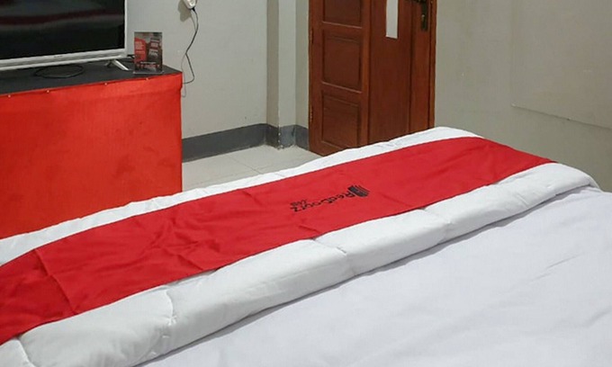 Mamuju Hotel | RedDoorz @ Hotel Yaki Mamuju