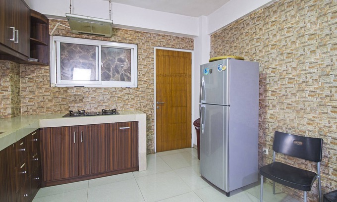 Cilandak Hotel | RedDoorz near Cilandak Town Square
