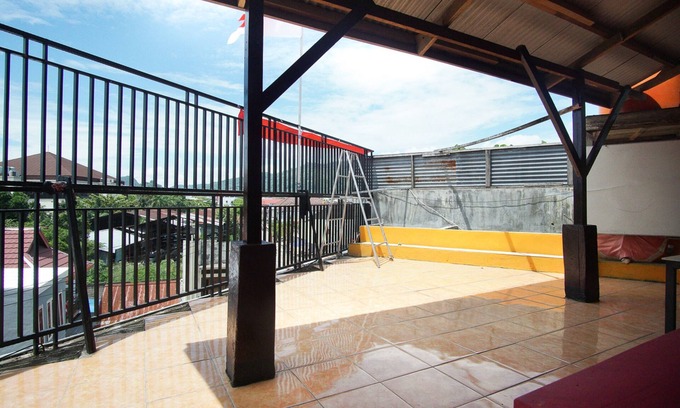Kotaraja Casa | RedDoorz near Mall Abepura
